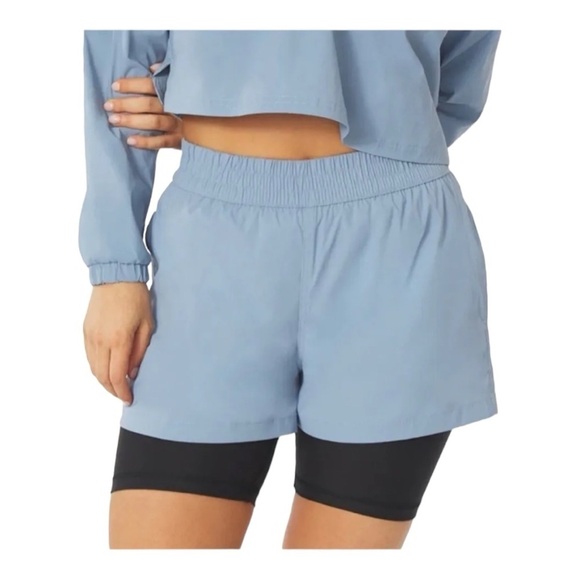 WeWoreWhat Windbreaker Bike Shorts in Dust Blue with Black Under Shorts Size L - Picture 1 of 8